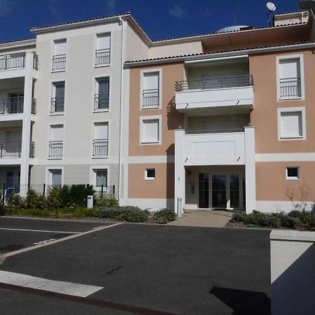 Appartement 2 Pieces Avec Balcon, Parking Et Proche Plage A Saint-Gilles-Croix-De-Vie - Fr-1-224-587 ภายนอก รูปภาพ